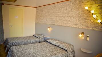 1 chambre, décoration personnalisée, ameublement personnalisé, bureau