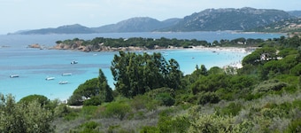 PALOMBAGGIA, Sea & Mountain View, sjarmerende valuta for pengene, air conditioning / WIFI / 1. 8 km strender