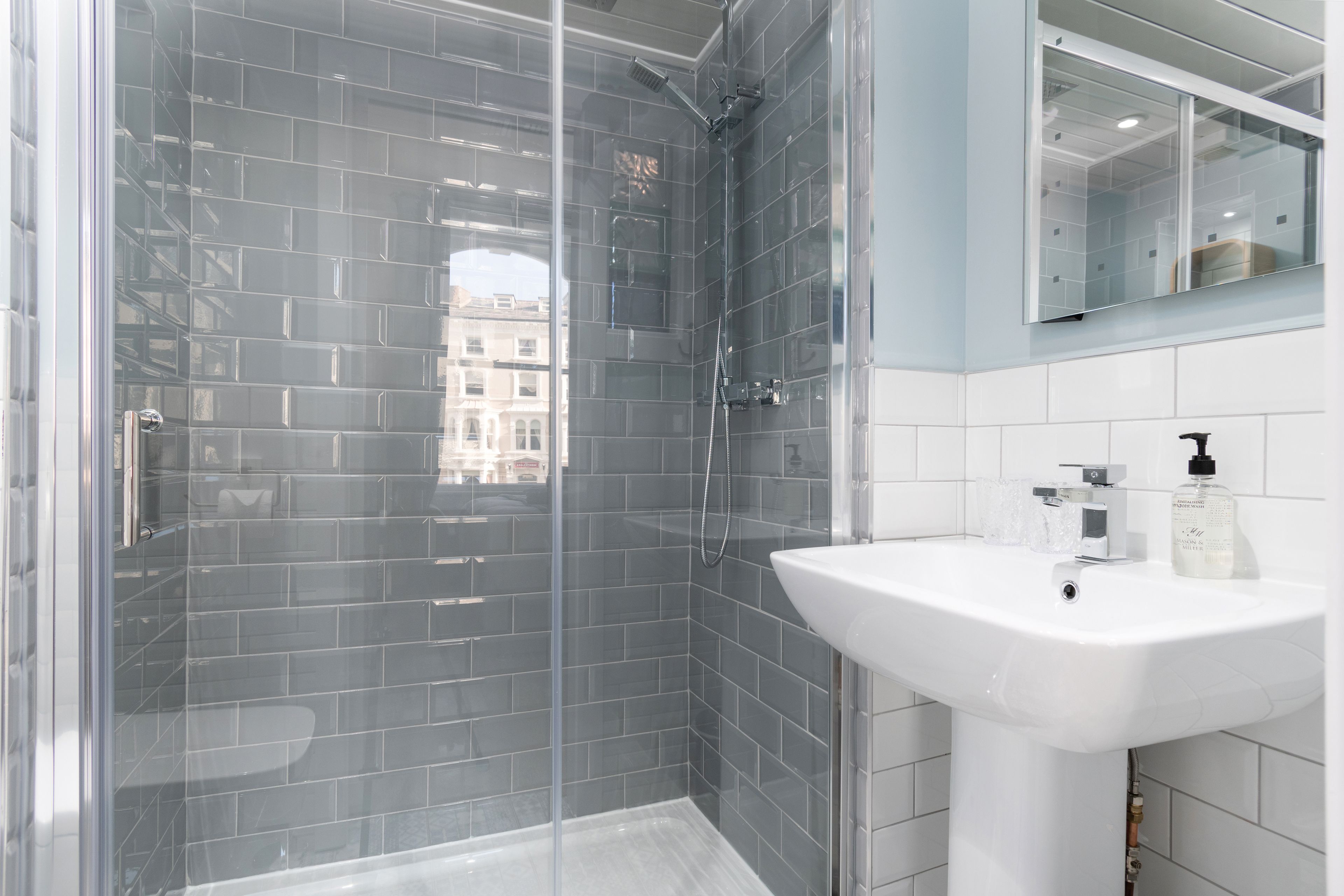 superior double room, 1 king bed, partial sea view | bathroom | shower, hair dryer, towels