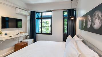 City-dobbeltværelse - 1 kingsize-seng - byudsigt | 2 soveværelser, premium-sengetøj, minibar, pengeskab på værelset