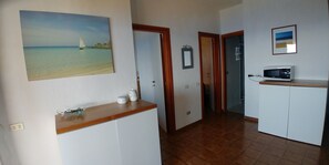 Interior - Three-room independent apartment with terrace overlooking the sea 6 places -Belvedere (Costa Paradiso)