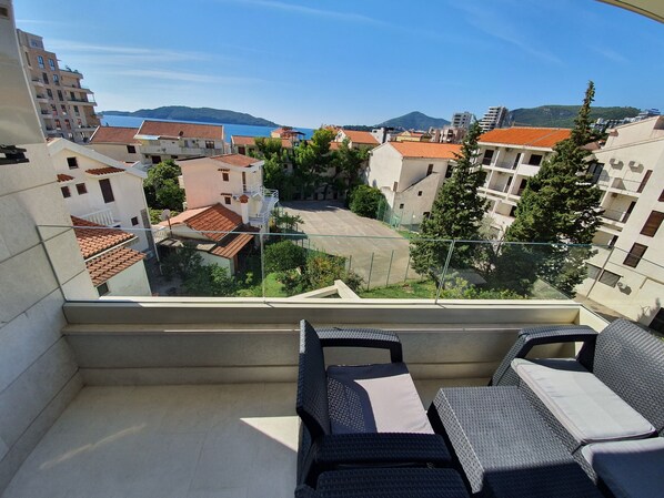 Property grounds - AS Apartments Rafailovici I (Rafailovici)