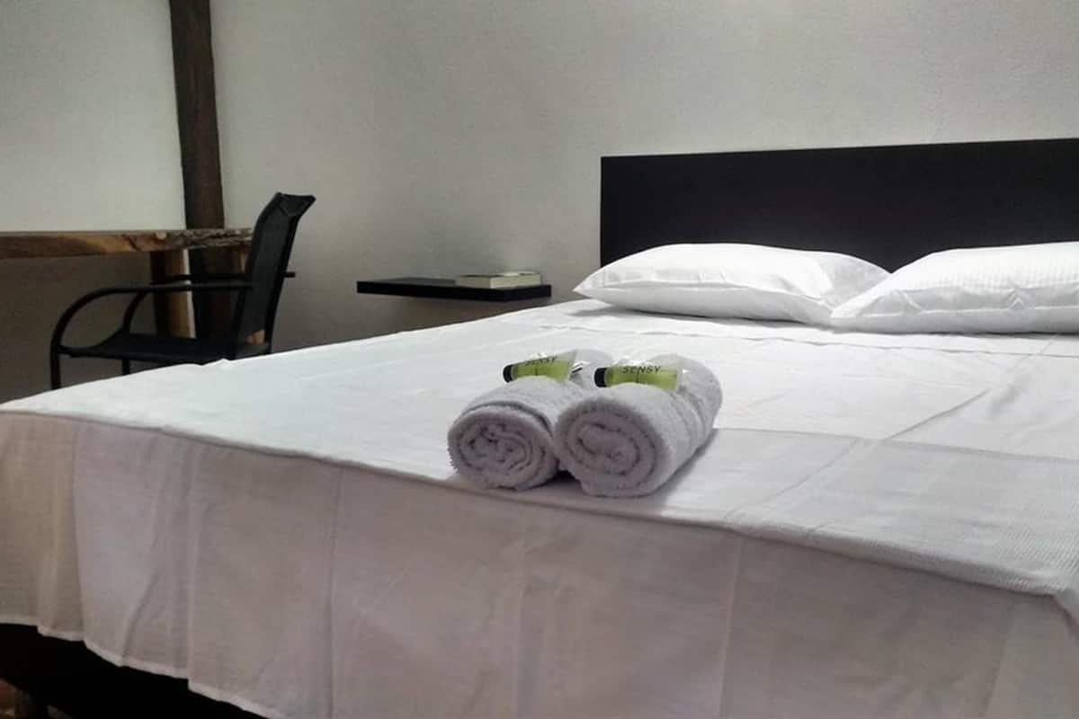 Basic Double Room, 1 Queen Bed