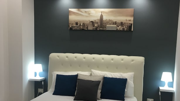 Deluxe Double Room (Grey Room) - Villa Longardi (Zafferana Etnea)