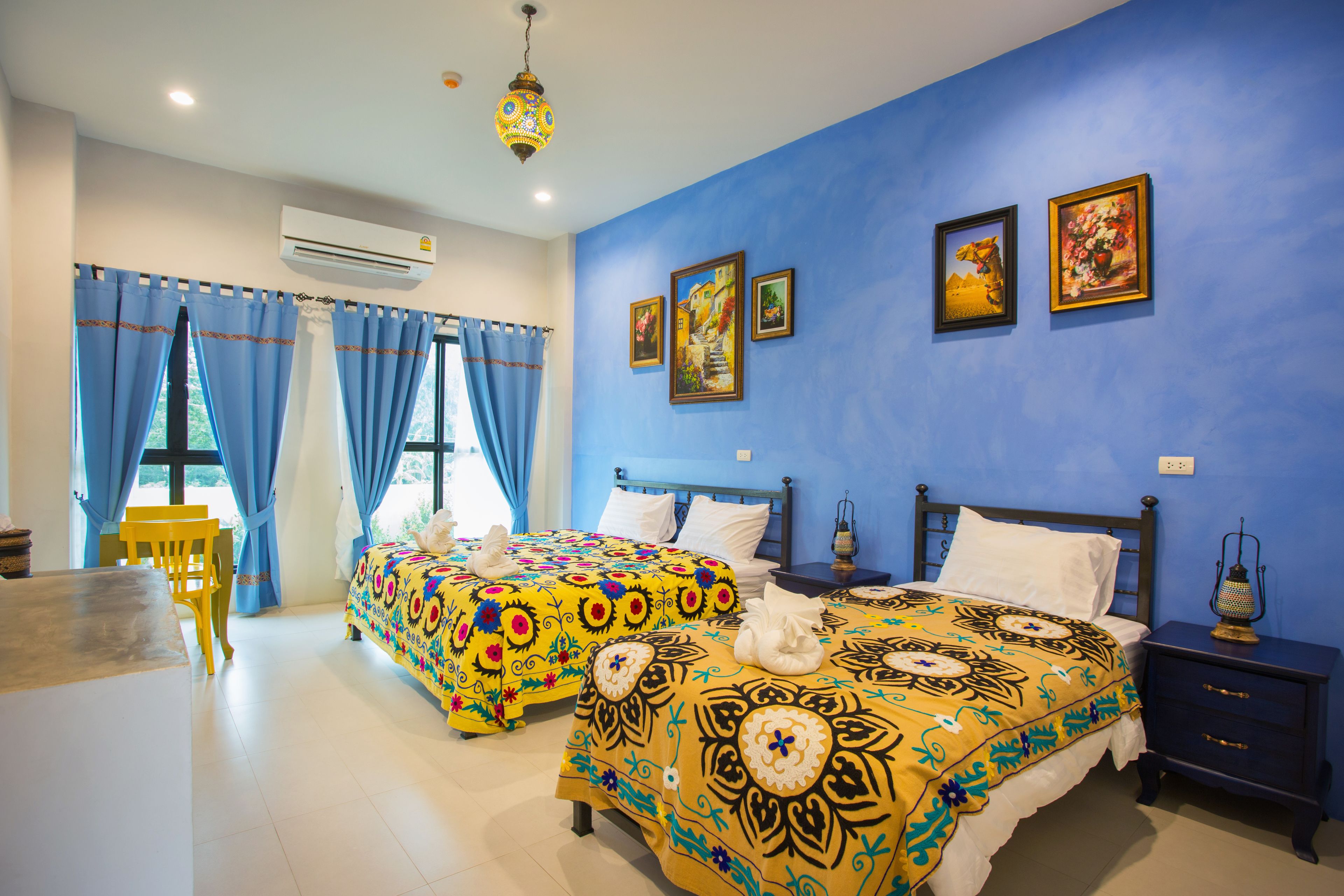 free minibar, individually decorated, individually furnished, desk