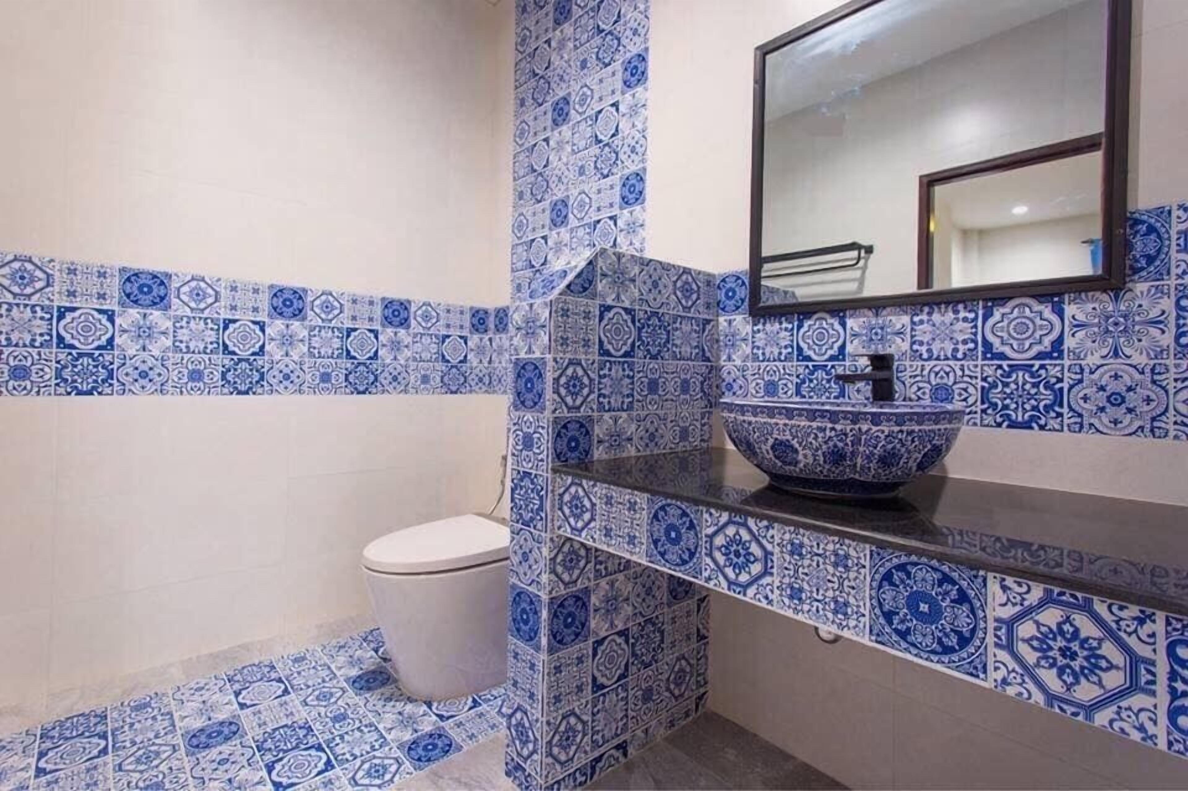 rabat suite | bathroom | free toiletries, hair dryer, bathrobes, slippers