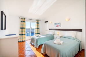 3 habitaciones y caja de seguridad en la habitación