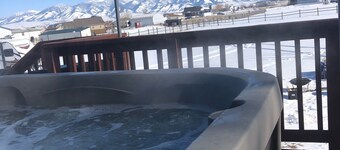 Welcome HOME to Saddleview by BZN, a rare find! , 5 star reviews: “Clean, Cozy”