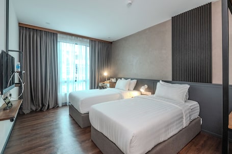 Superior Twin Room, 2 Twin Beds | Desk, iron/ironing board, free cribs/infant beds, free WiFi. O&G Hotel Parit Buntar