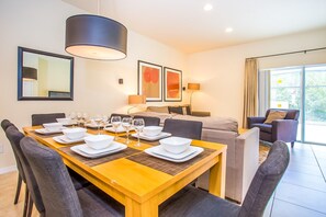 Casa geminada, 3 quartos | Opções para refeição no quarto