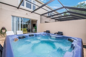 Townhome, 3 Bedrooms | Indoor spa tub