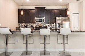 Townhome, 4 Bedrooms | Private kitchen