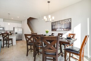 Townhome, 4 Bedrooms | In-room dining