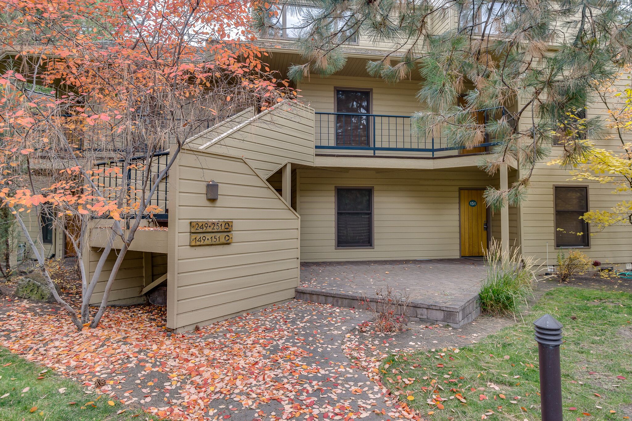 Location and Privacy in Upper-Level Condo with Mt. Bachelor Village Amenities!
