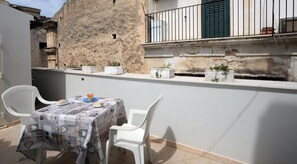 Apartment, 2 Bedrooms | Terrace/patio