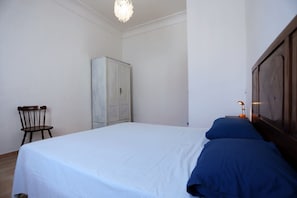 Apartamento, 2 quartos | Individualmente decorados, individualmente mobiliados, Wi-Fi de cortesia