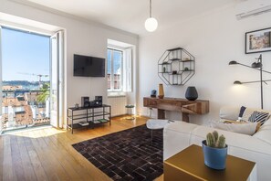 Smart TV 43 pulgadas con canales de televisión por cable