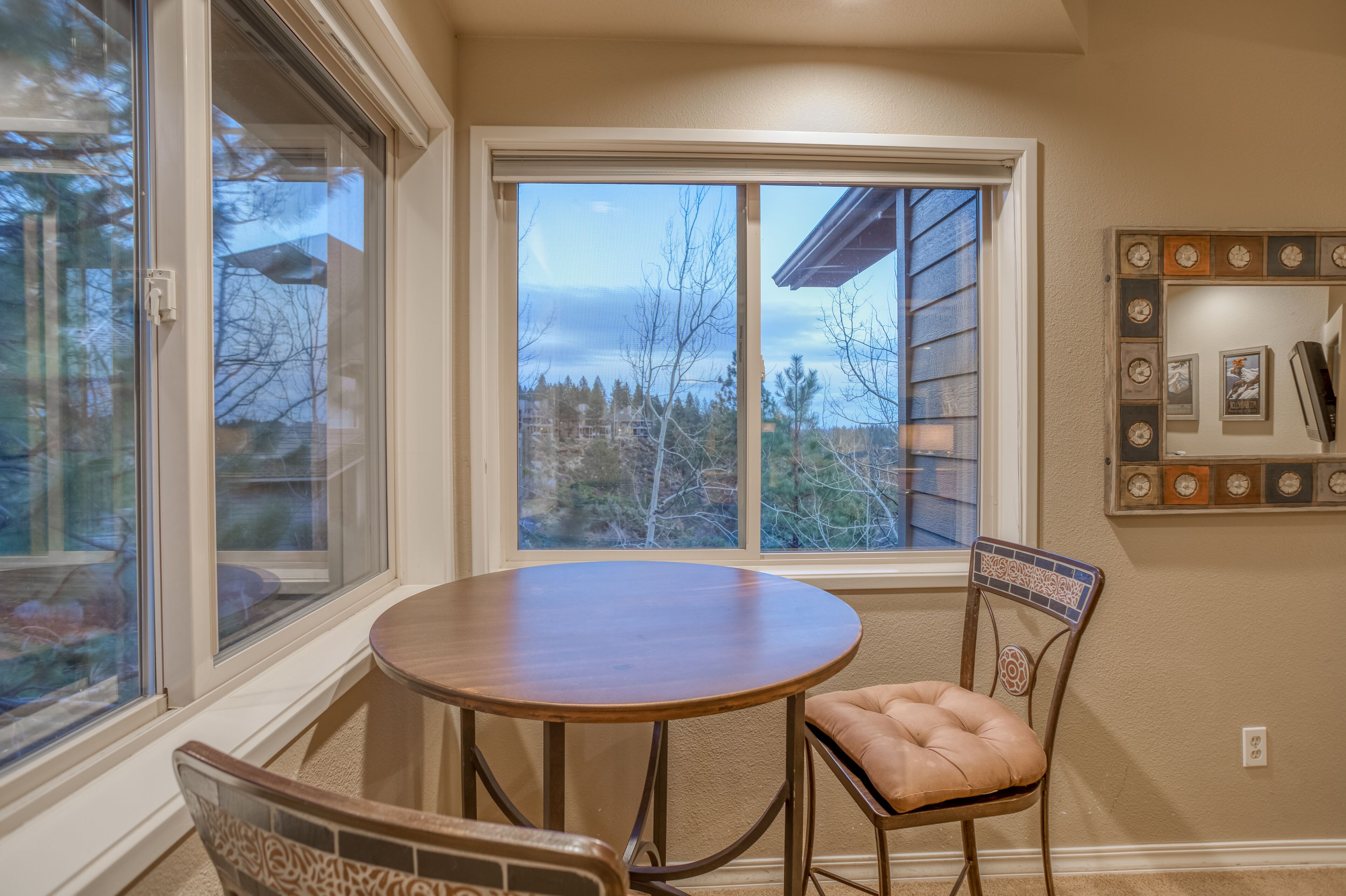 Private, hotel style suite in Bend with access to resort amenities!