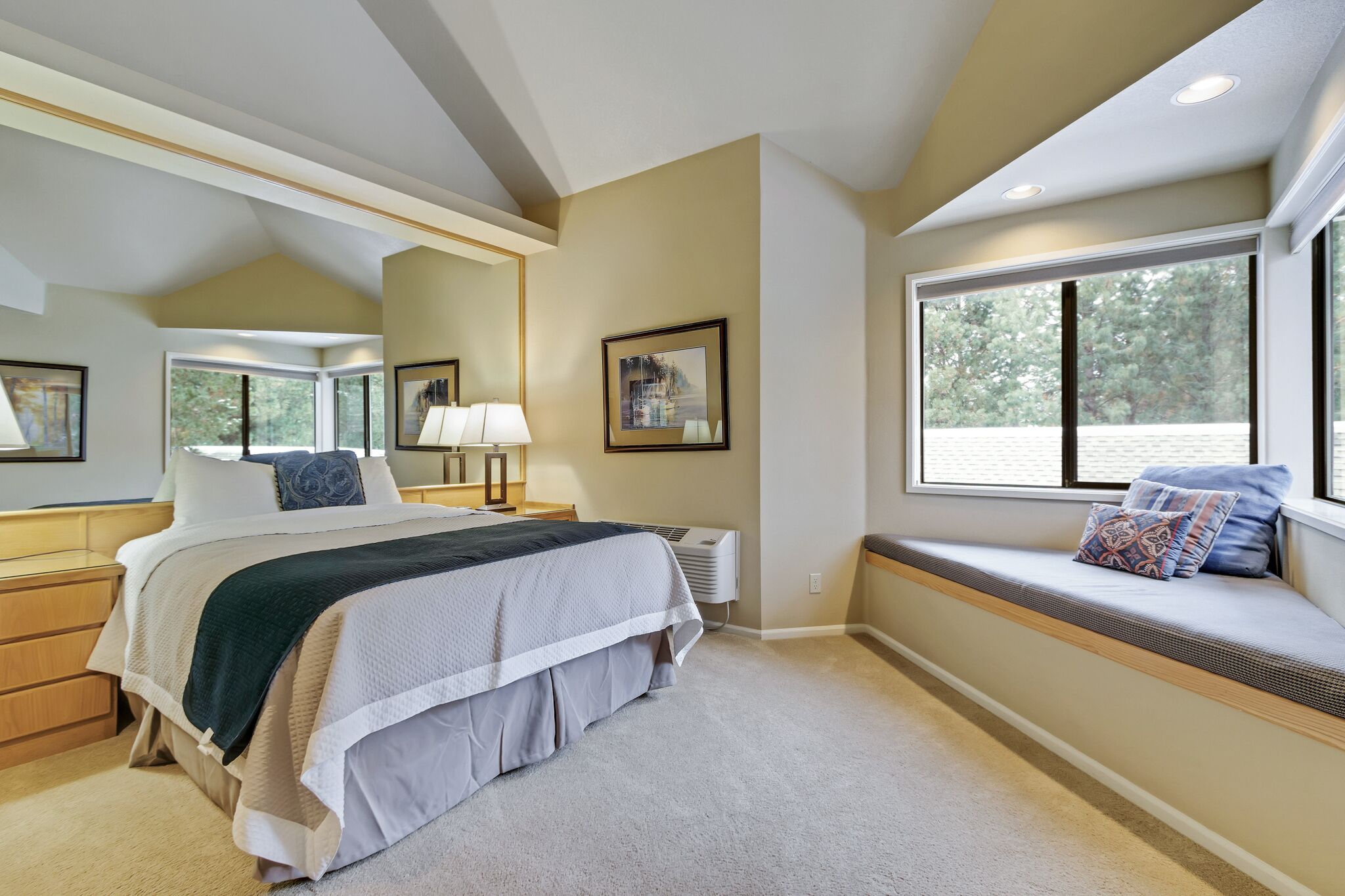 Private, hotel style suite in Bend with access to fitness center.