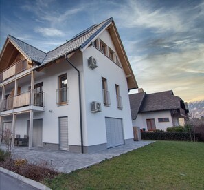 Front of property - evening/night - Deluxe apartments Bled (Bled)