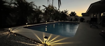 Sunshine Oasis with heated Saltwater pool