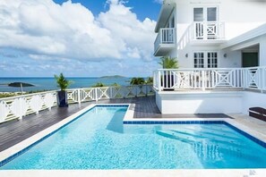Pool - Book Your summer dates Now no passport required!! (Christiansted)