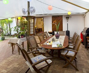 Daily continental breakfast (ZAR 80 per person) - Wilmot Cottages (Gqeberha (Port Elizabeth))