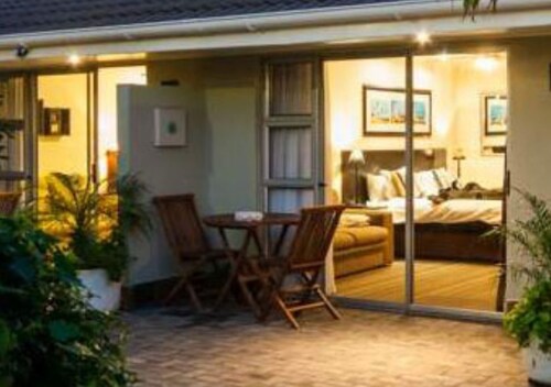 Hobie Beach Guest House