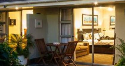 Hobie Beach Guest House