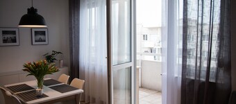 Modern Apartment 10 minutes from the OldTtown