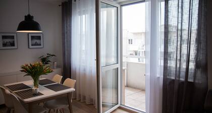 Modern Apartment 10 minutes from the OldTtown