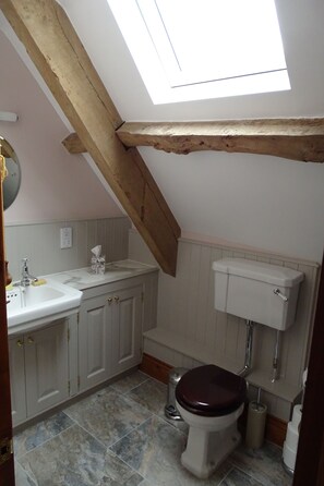 Premium Cabin, Private Bathroom | Bathroom