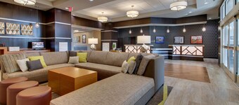Drury Inn & Suites Cleveland Beachwood