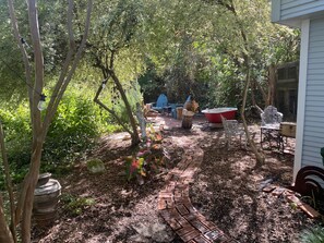 Property grounds - Boutique Cottage Near Bishop Arts (Dallas)