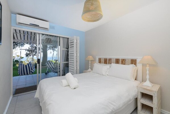 Luxury Apartment, 2 Bedrooms (61 Cascades Apartment) | 2 bedrooms, free WiFi