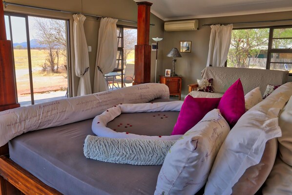 Chalet de lujo, 1 habitación (Deluxe Chalet) | Caja de seguridad en la habitación y wifi gratis 