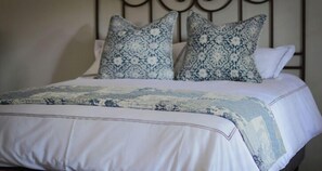 Premium bedding, free WiFi - Dancing River Guesthouse (Vereeniging)