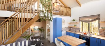 Treedom Villas and Vardos