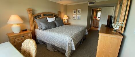 2 bedrooms, desk, iron/ironing board, WiFi