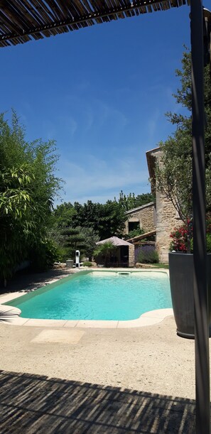Pool - comfortable cottages in character farmhouse located in Drôme Provençal (Grillon)