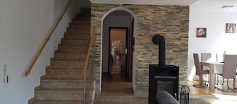 FewoEla2-Komfortabel leilighet i Eppstein nær Wiesbaden / Frankfurt