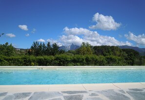 Piscine extérieure