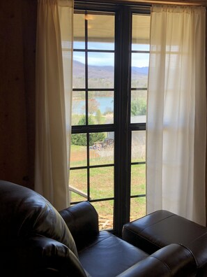 Interior - Private Cabin With Lake & Mtn Views, 1 Mile To Lake Access, Convenient Location! (Hayesville)