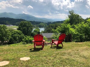 Property grounds - Private Cabin With Lake & Mtn Views, 1 Mile To Lake Access, Convenient Location! (Hayesville)
