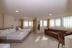 Zimmersafe, Zustellbetten, kostenloses WLAN