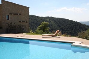 Piscine extérieure