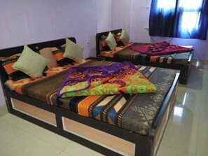 Family Quadruple Room, Multiple Beds | Rollaway beds, free WiFi, bed sheets - Hotel Anjali (Deoghar)