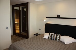 2 camere, ferro/asse da stiro, Wi-Fi gratuito, lenzuola