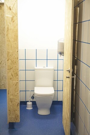 Shared Dormitory, Mixed Dorm, Shared Bathroom (1 bed in a 20-Bed Dormitory Room) | Bathroom