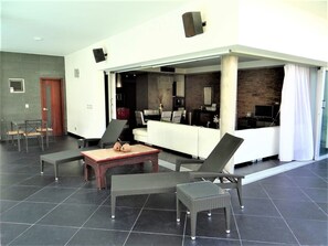 TV - Relax Villa with Pool (Punta Cana)